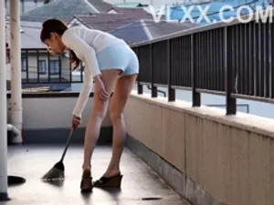 Má tái hôn và bố dượng lại là thầy giáo cũ tôi từng yêu